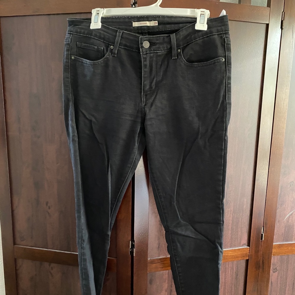 Levi 711 black skinny jeans